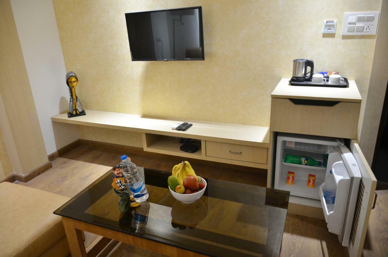 Hotel Radiance バレーリー エクステリア 写真